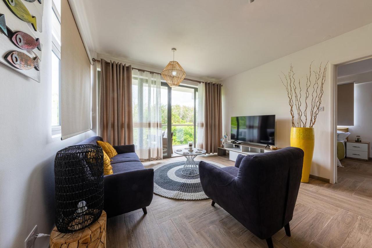 373 Wolmar Cosy And Modern Apartment- 200 Metres From The Beach And Supermarkets And Just Next To Domaine De Wolmar With Views Of Deers And Green Natural Park Flic-en-Flacq 외부 사진